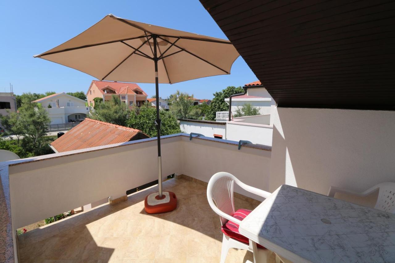 Apartments With A Parking Space Nin, Zadar - 11402 Exterior photo